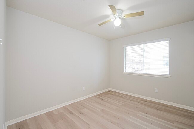 Building Photo - 3111 Myrtle Ranch Dr