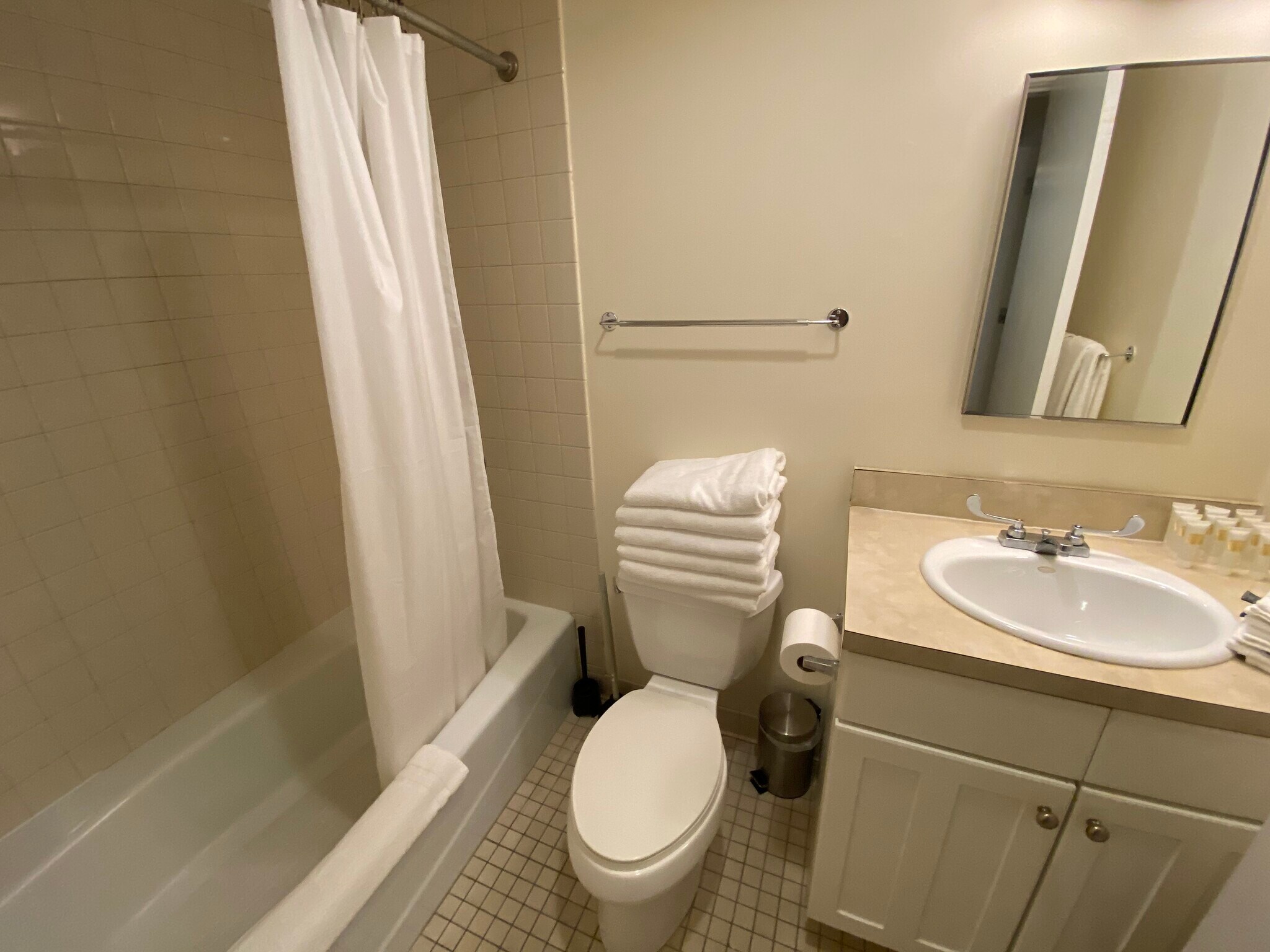 Building Photo - 5 Boylston Pl