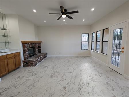 Building Photo - 42057 Parkmont Dr