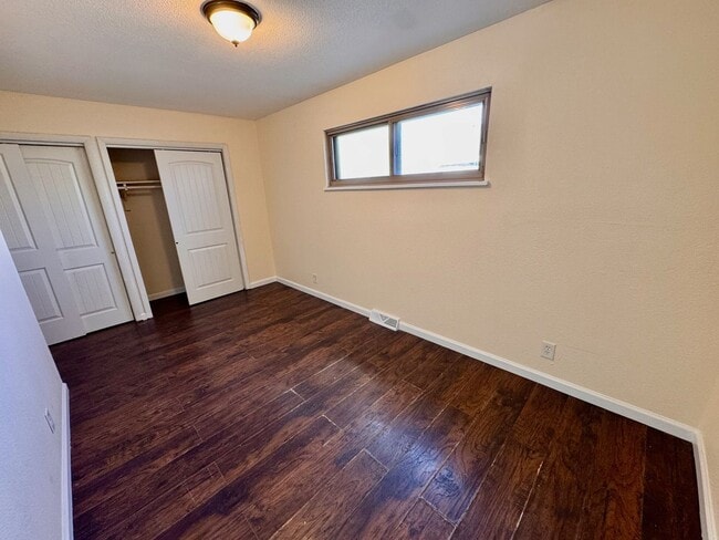 Building Photo - Move-In Ready 4BR Home with Finished Basement, Flex Space & Large Yard