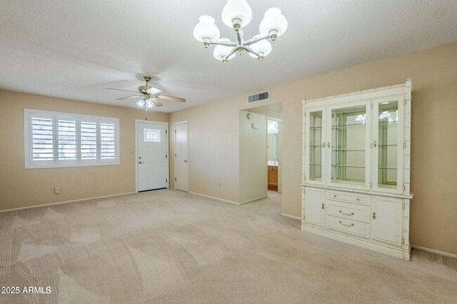 Building Photo - 13611 N Newcastle Dr