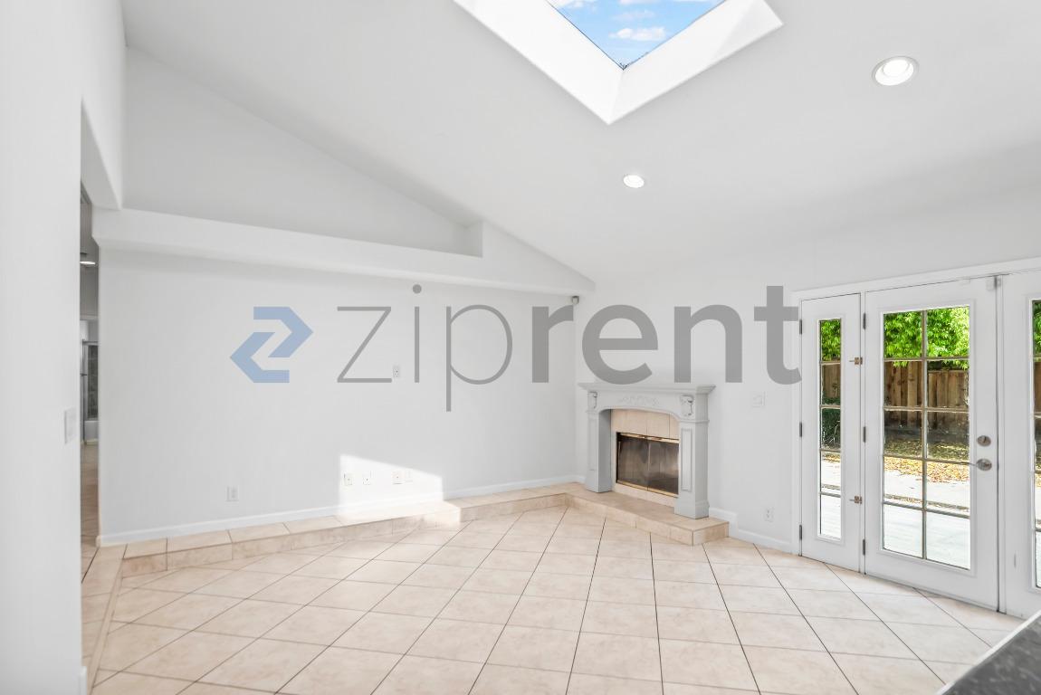 Building Photo - 1400 Arkell Rd