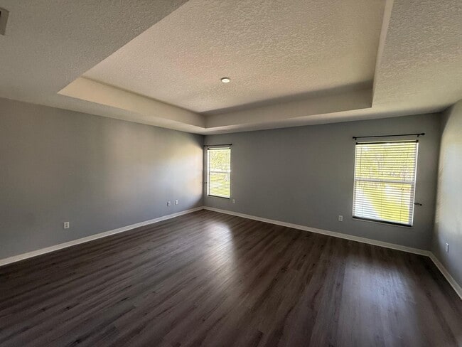 Building Photo - 3635 Pine Knot Dr
