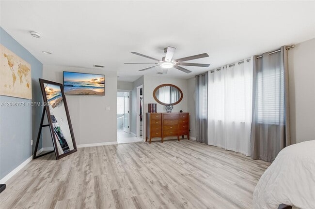Building Photo - 15845 SW 87th Ave
