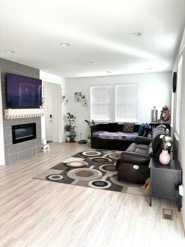 Building Photo - 19005 E 66th Ave