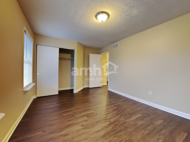 Building Photo - 6518 Jayfield Dr