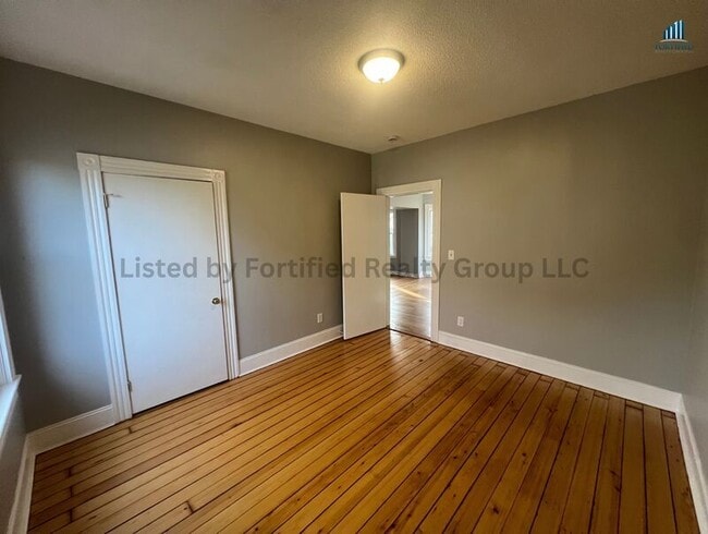 Building Photo - 265 Middle St