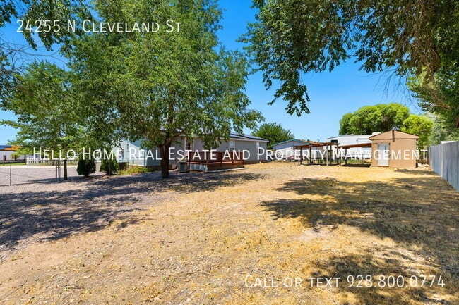 Building Photo - 24255 N Cleveland St