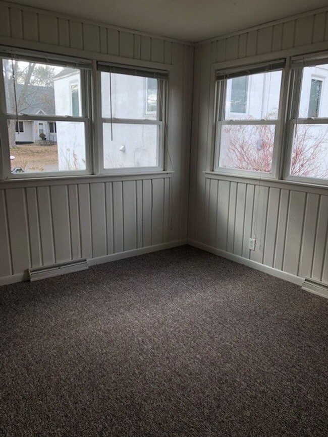 Building Photo - 3 Bedrooms, 1 Bathroom Duplex Lower Level in Brainerd, MN