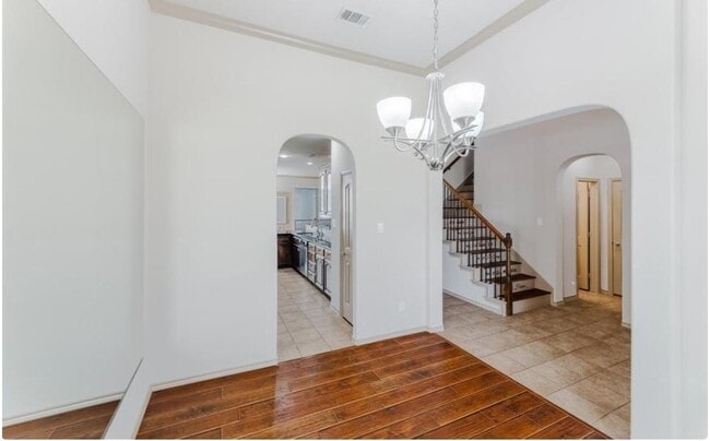 Building Photo - 1619 Brighton Downs