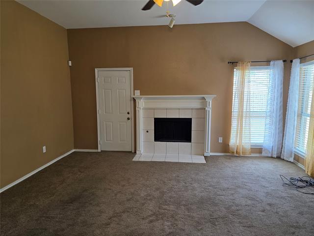 Building Photo - 5600 Creekhollow Dr