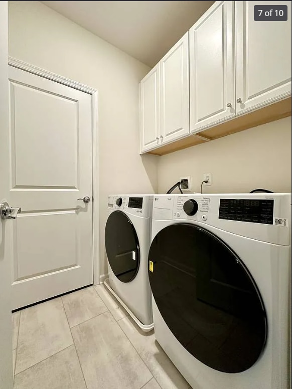 Inunit laundry on bedroom floor - 806 Sadie Cir