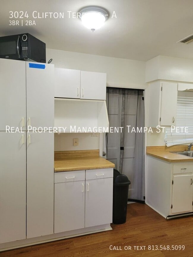 Building Photo - 3024 Clifton Terrace