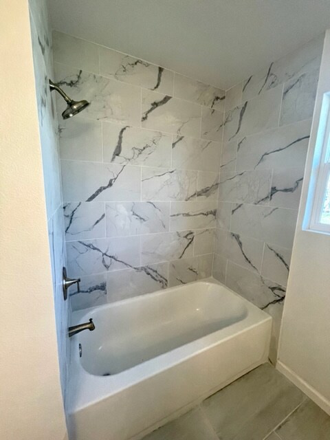 Building Photo - 913 Susan St