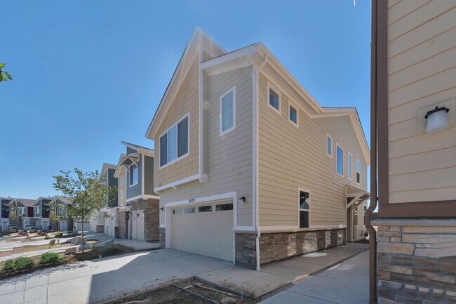 Building Photo - 9679 Albion Ln