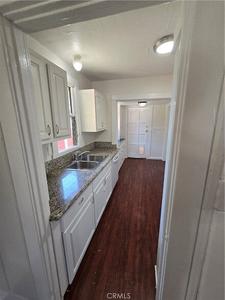 Building Photo - 819 Huntington St