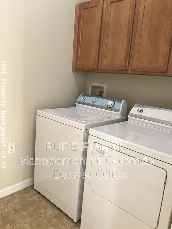 Building Photo - 5534 Lewis St