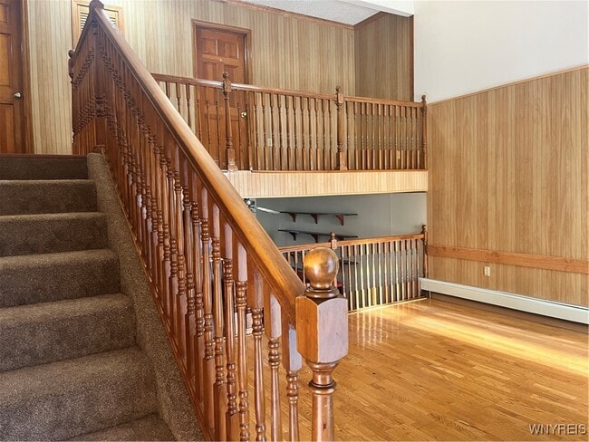 Building Photo - 206 Hillcrest Dr