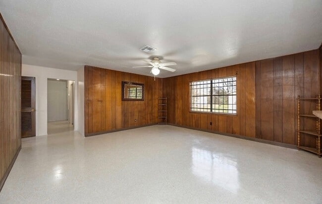 Building Photo - 6134 Balbo St
