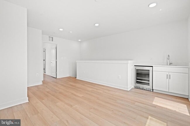 Building Photo - 3122 Nina Clarke Dr
