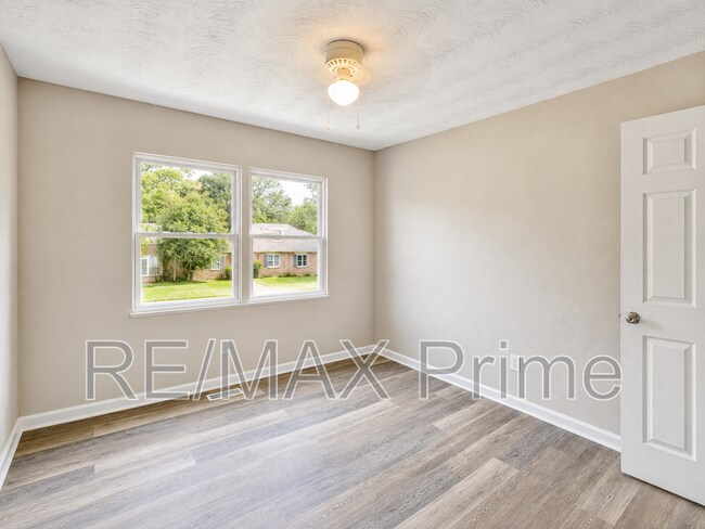 Building Photo - 4021 Sloop Trail