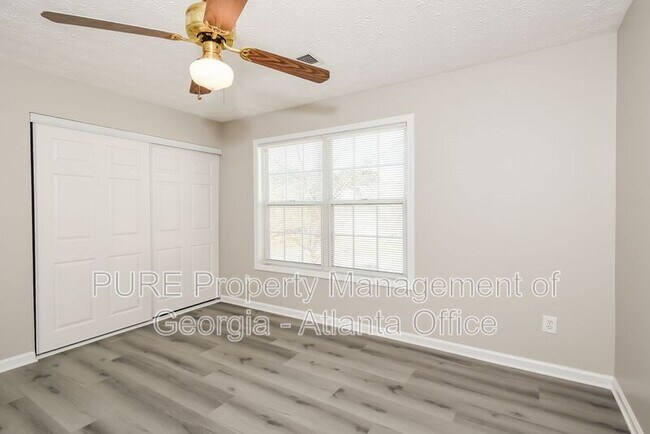 Building Photo - 179 Weatherstone Dr