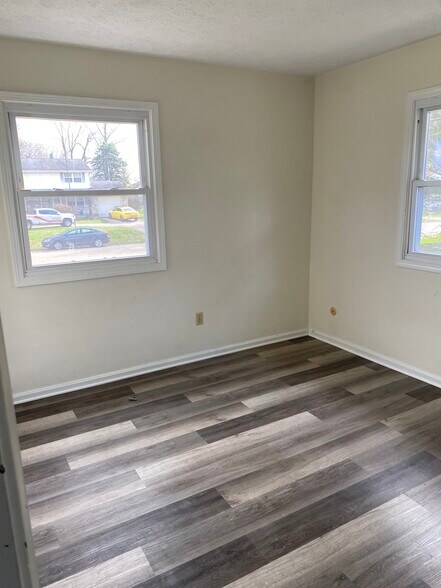 Bedroom - 6656 Palmer Dr NW