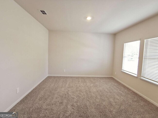 Building Photo - 6025 White Sycamore Pl