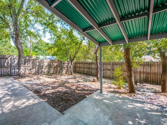 Building Photo - 1108 Wade Dr