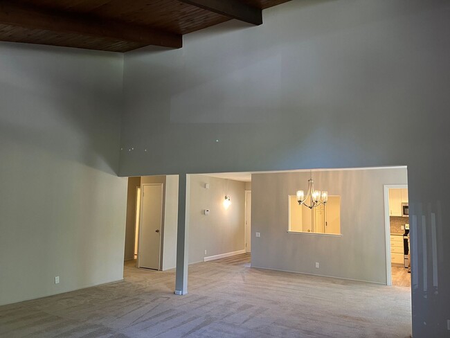 Building Photo - Single Level 2BR/2BA Home in Moraga COUNTR...