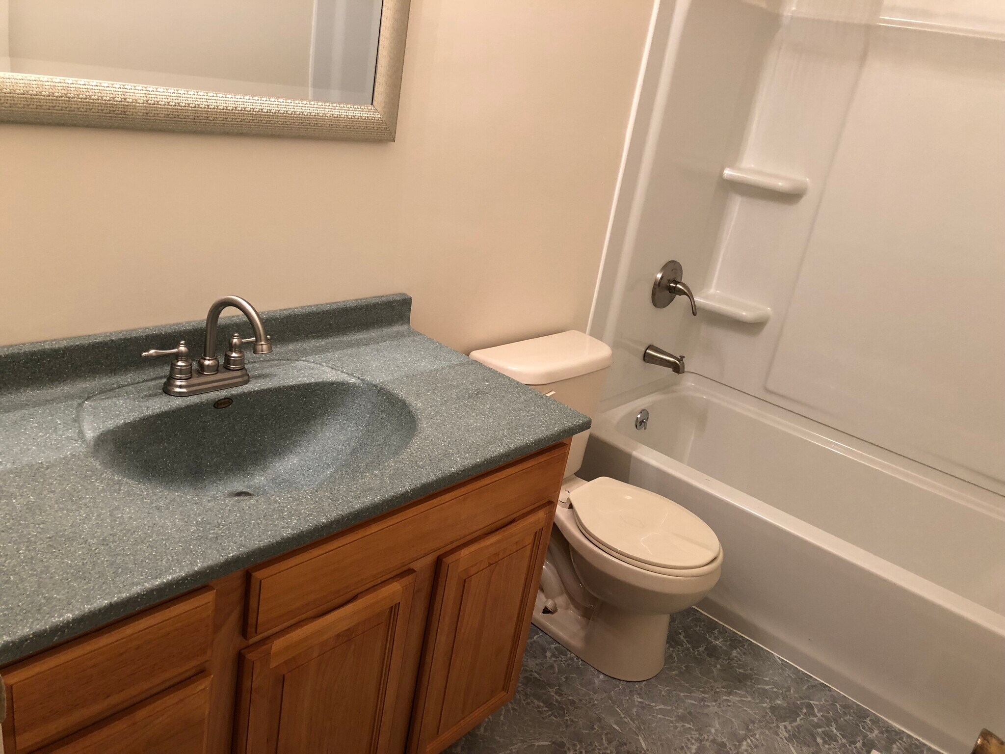 Building Photo - 307 Gilmore Ave