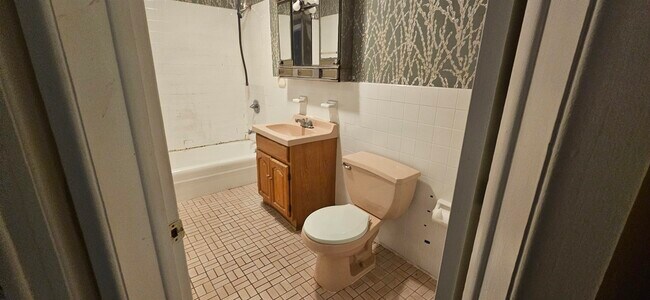 Building Photo - 4528 Brown St