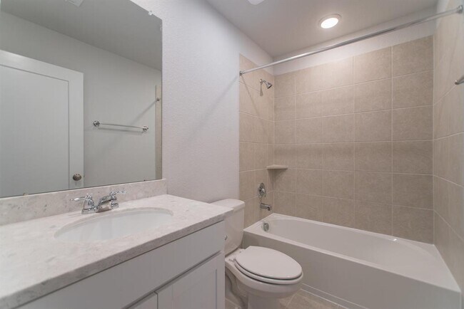Building Photo - 155 Renodes Garden Ln