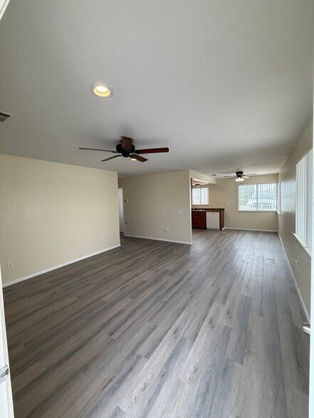 Building Photo - 13965 Smoketree St