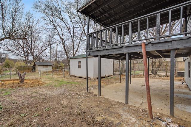 Building Photo - 1411 W Gandy St