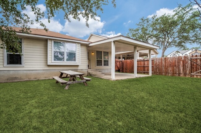 Building Photo - 9647 Wolf Point
