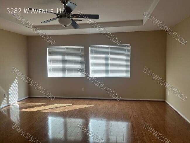 Building Photo - 3282 W Ave J 10