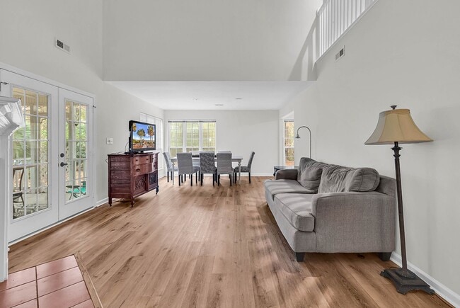 Building Photo - ** $1,000 off your first months rent with a move in by April 1st ** Don't miss out on this gorgeo...