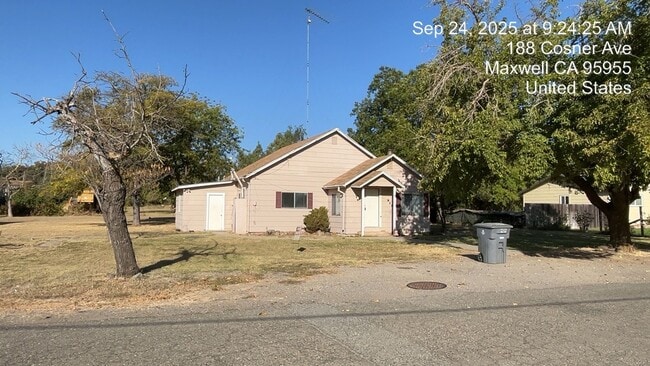 Building Photo - Maxwell Home