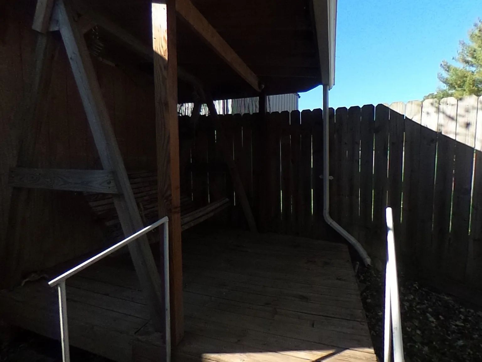 Building Photo - 204 Royal St