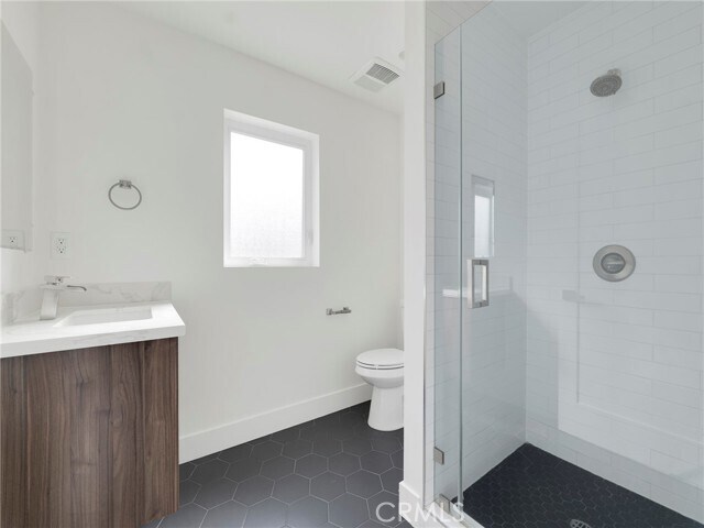 Building Photo - 150 S Madison Ave