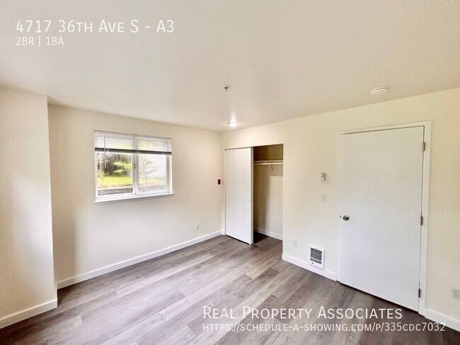 Building Photo - 4717 36th Ave S