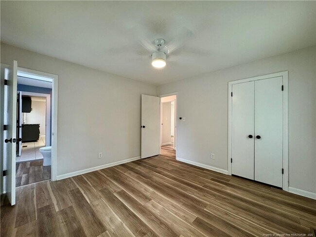 Building Photo - 1837 Glenwick Dr