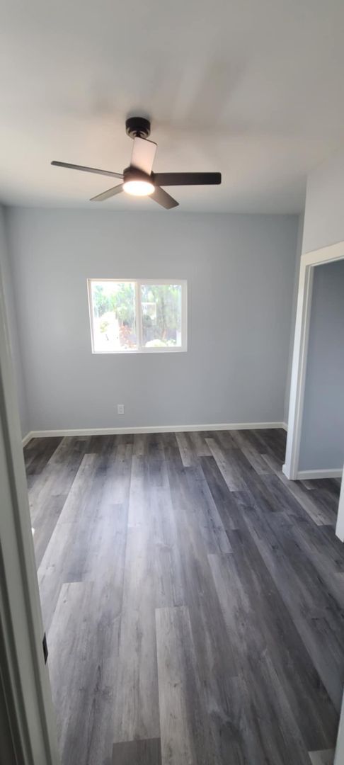 Building Photo - Large fully renovated home with an Ohana i...