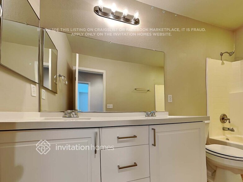 Building Photo - 456 Lava Beds Way