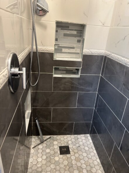 Building Photo - 23 Bedlow Ave