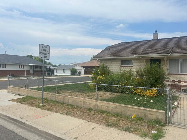 Building Photo - 3 Bedroom Home in Frederick - Available Now!