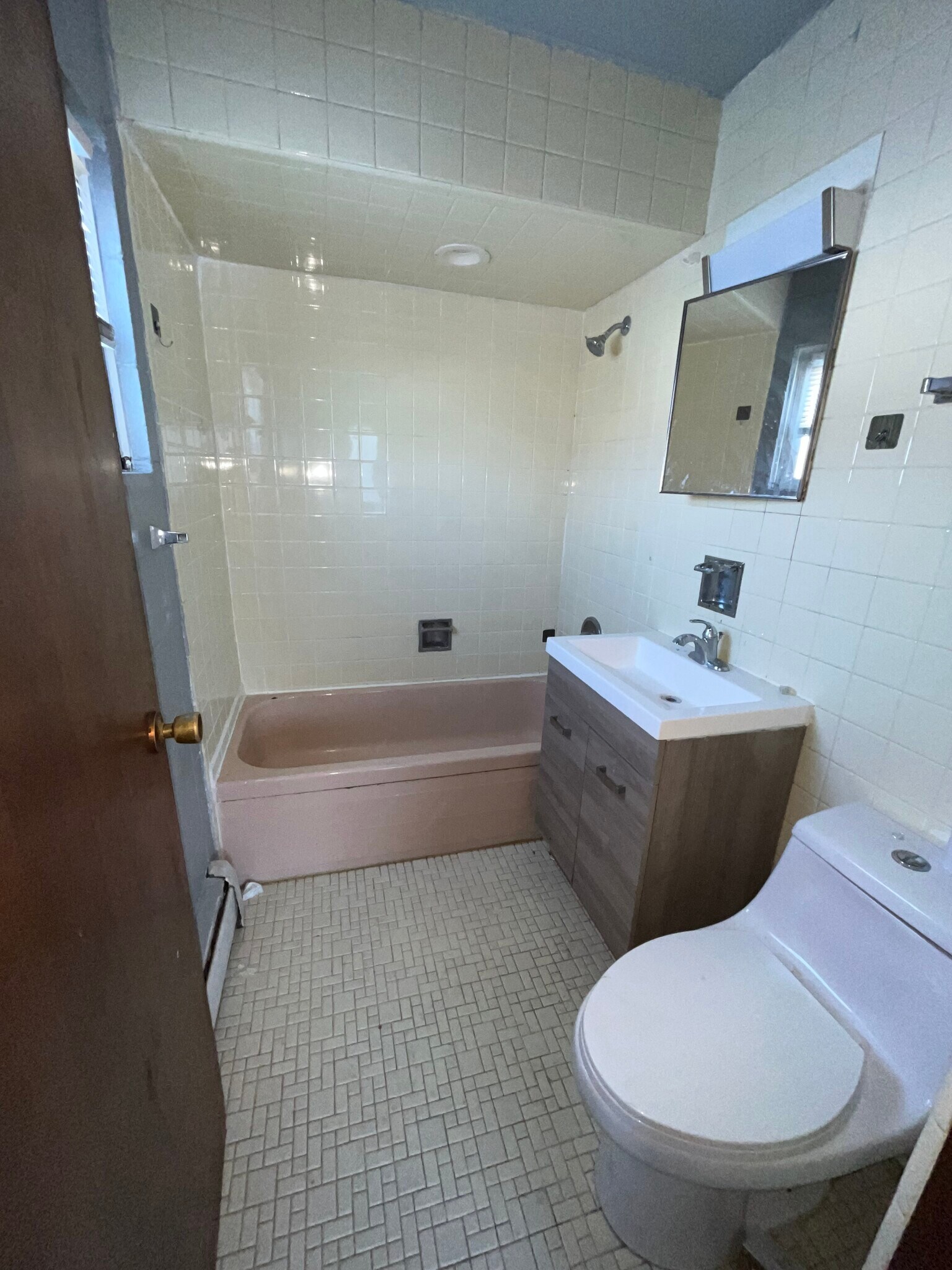 Building Photo - 216 N 4th St