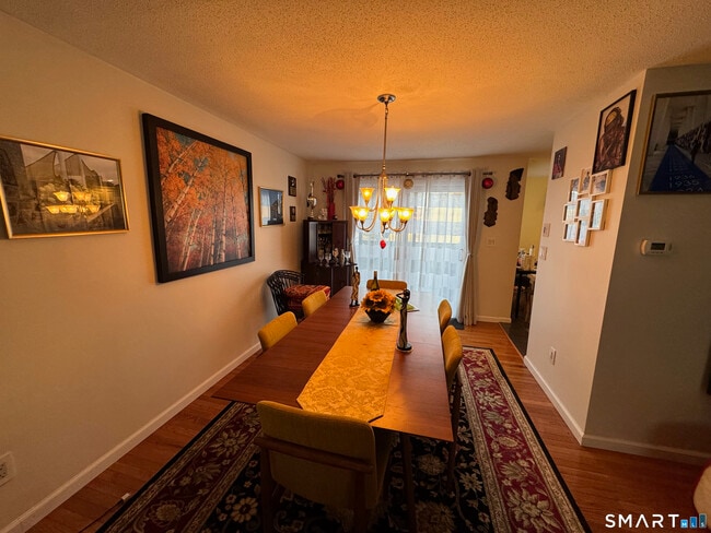 Building Photo - 17 Coram Rd