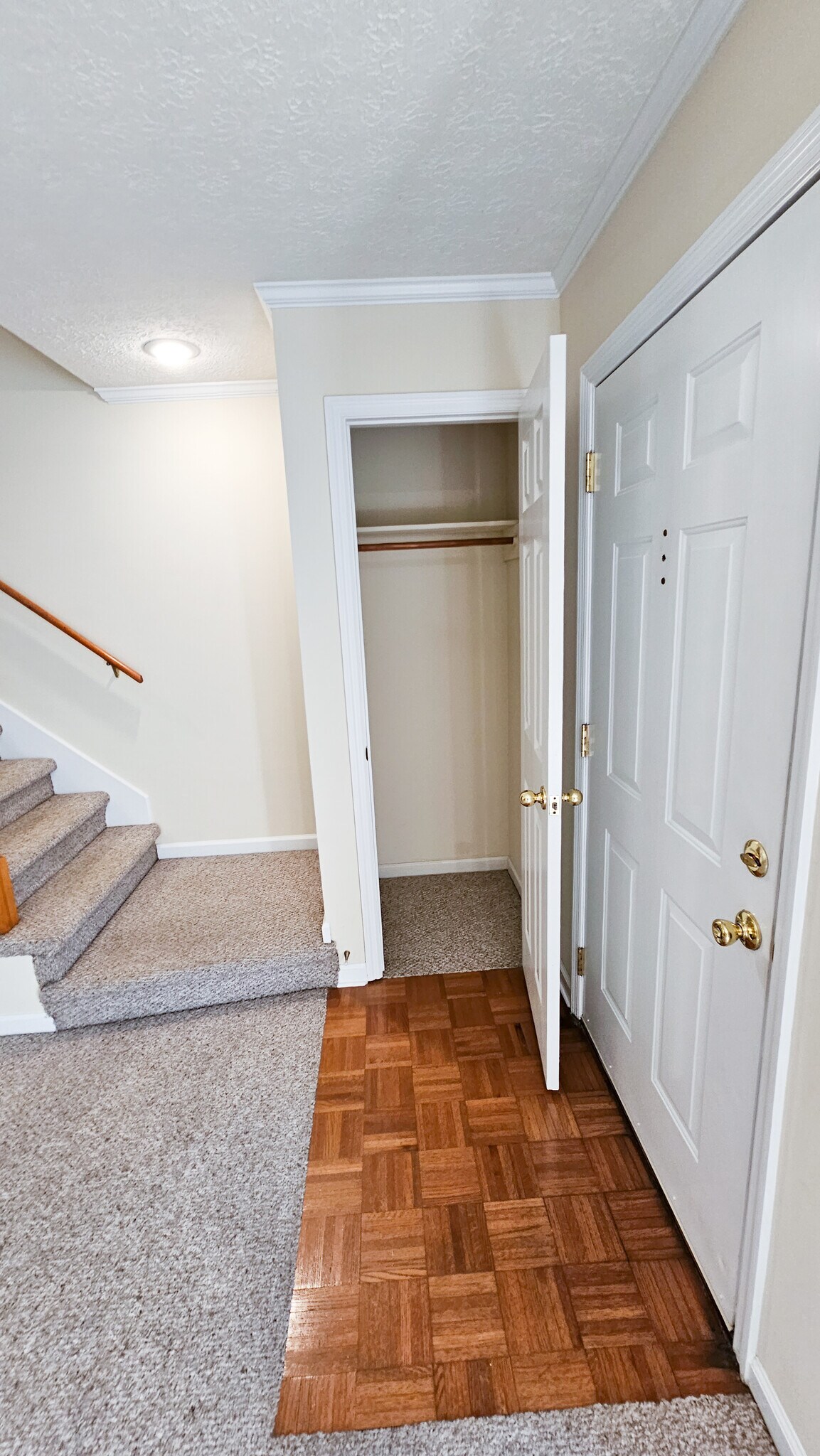 Building Photo - 140 Bright St